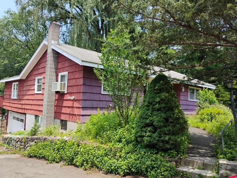 44 Payne Rd, Danbury, CT à vendre - Photo de l’immeuble – Image 3 sur 5