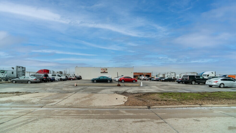 125-127 Byassee Dr, Hazelwood, MO à louer - Photo de l’immeuble – Image 3 sur 48
