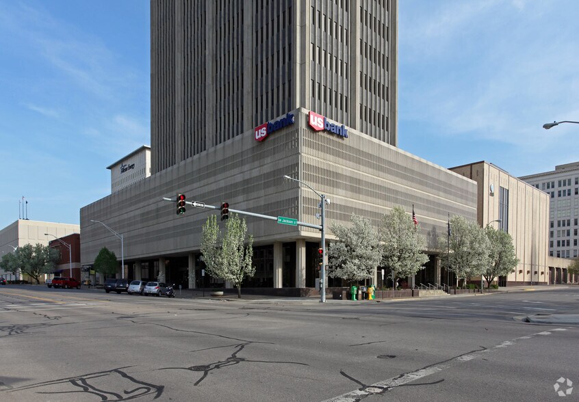 800 SW Jackson St, Topeka, KS à louer - Photo de l’immeuble – Image 3 sur 3