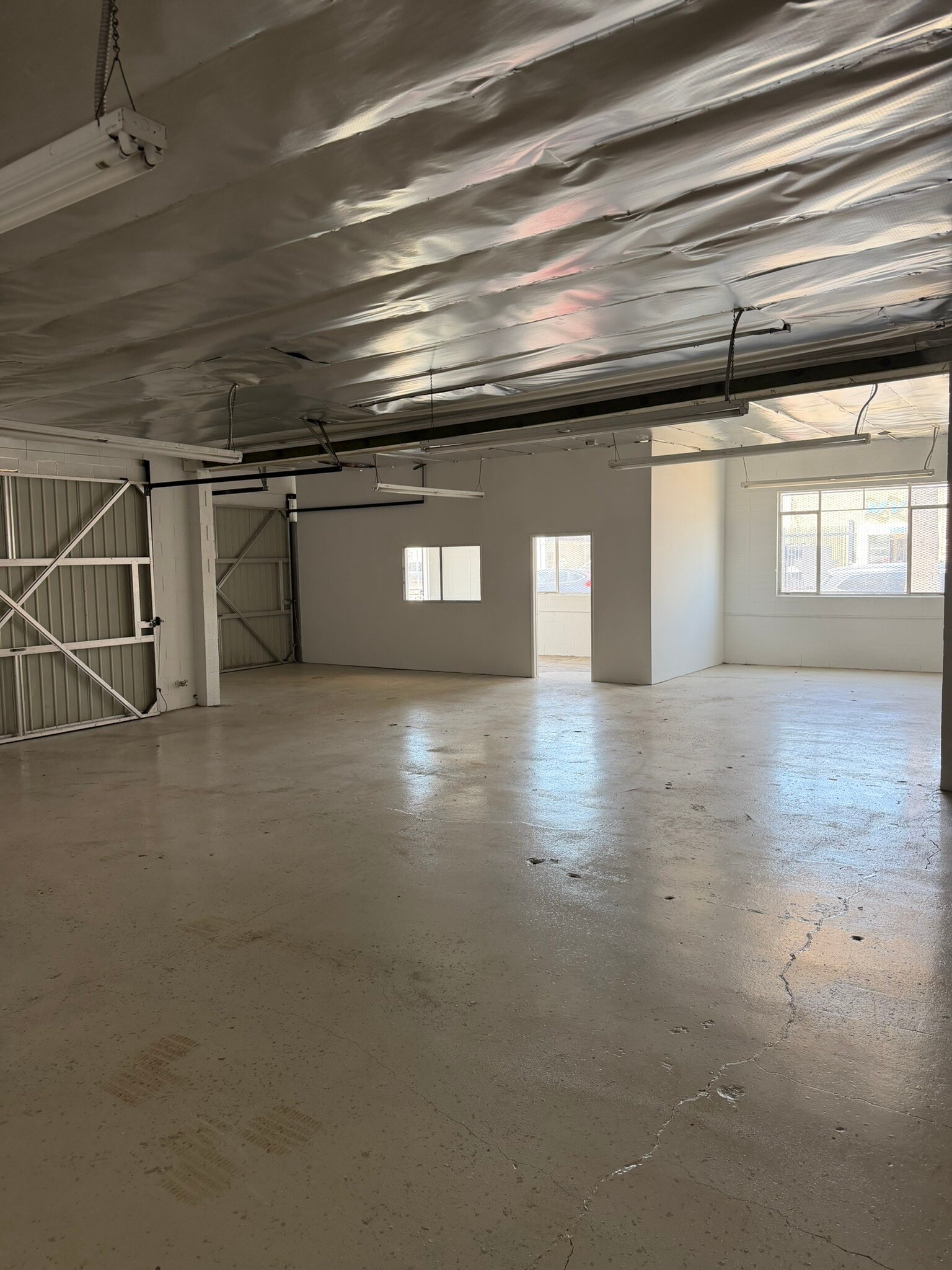14754 Calvert St, Van Nuys, CA à louer Photo intérieure– Image 1 sur 4