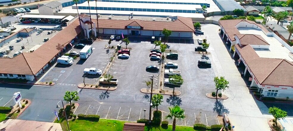 24759-24811 Sunnymead blvd, Moreno Valley, CA à vendre - Photo principale – Image 1 sur 8