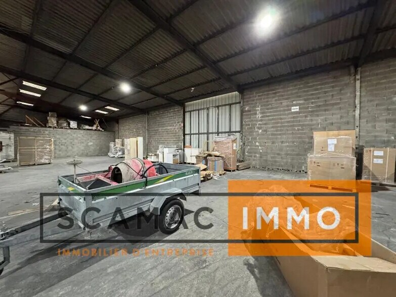 Industriel/Logistique dans Vitrolles à louer - Photo de l’immeuble – Image 3 sur 4