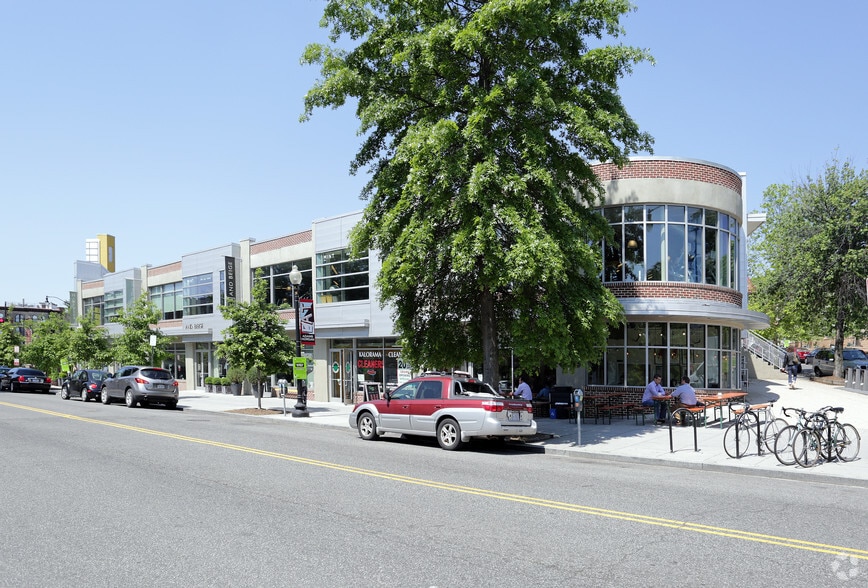 1781 Florida Ave NW, Washington, DC à louer - Photo de l’immeuble – Image 3 sur 11