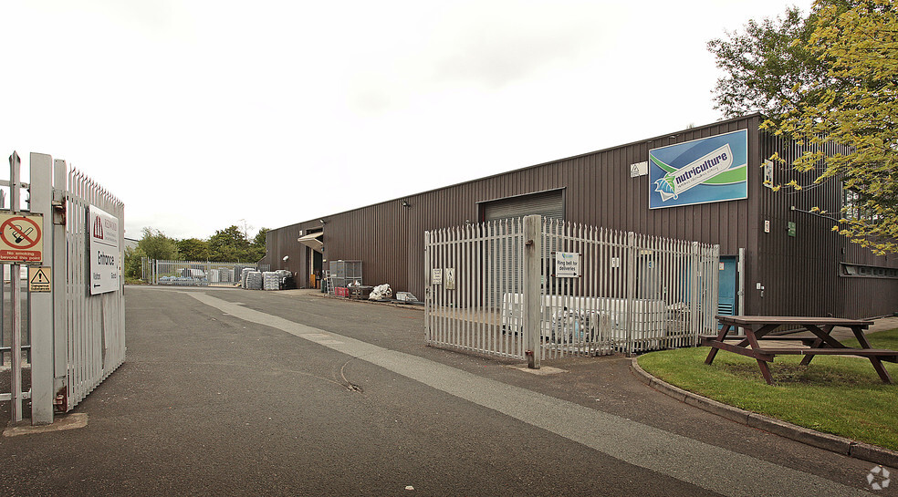 3-5 Paddock Rd, Skelmersdale à louer - Photo de l’immeuble – Image 2 sur 15