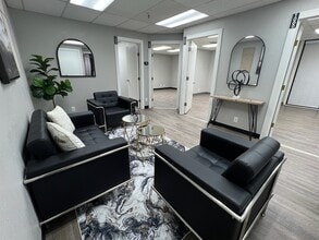 800 NE 63rd St, Oklahoma City, OK à louer Photo intérieure– Image 2 sur 3