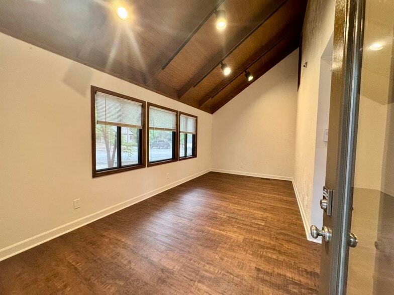 3000 Langford Rd, Peachtree Corners, GA à louer - Photo de l’immeuble – Image 2 sur 18
