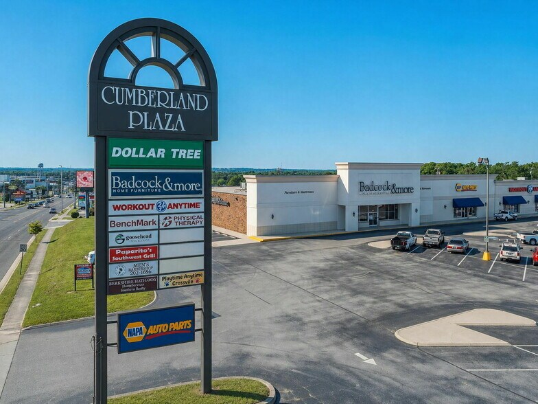 100 Cumberland Plz, Crossville, TN à louer - Photo de l’immeuble – Image 3 sur 32