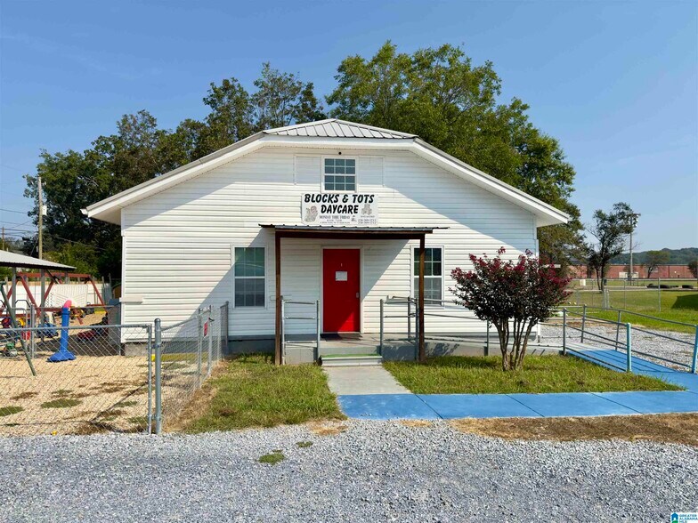 510 9th St, Sylacauga, AL à vendre - Photo de l’immeuble – Image 2 sur 14
