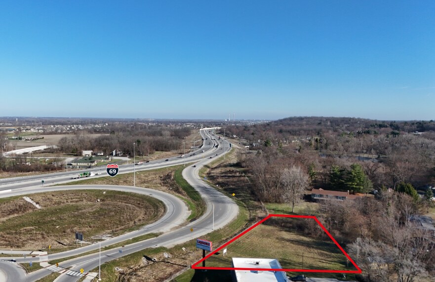 2440 W County Line Rd, Indianapolis, IN à louer - Photo de l’immeuble – Image 2 sur 3