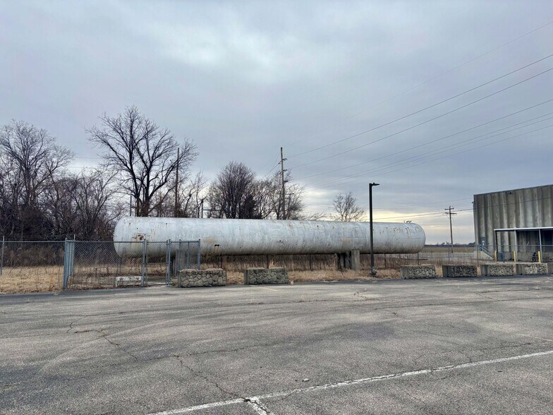 275 Larcel Dr, Sikeston, MO à louer - Photo de l’immeuble – Image 3 sur 46