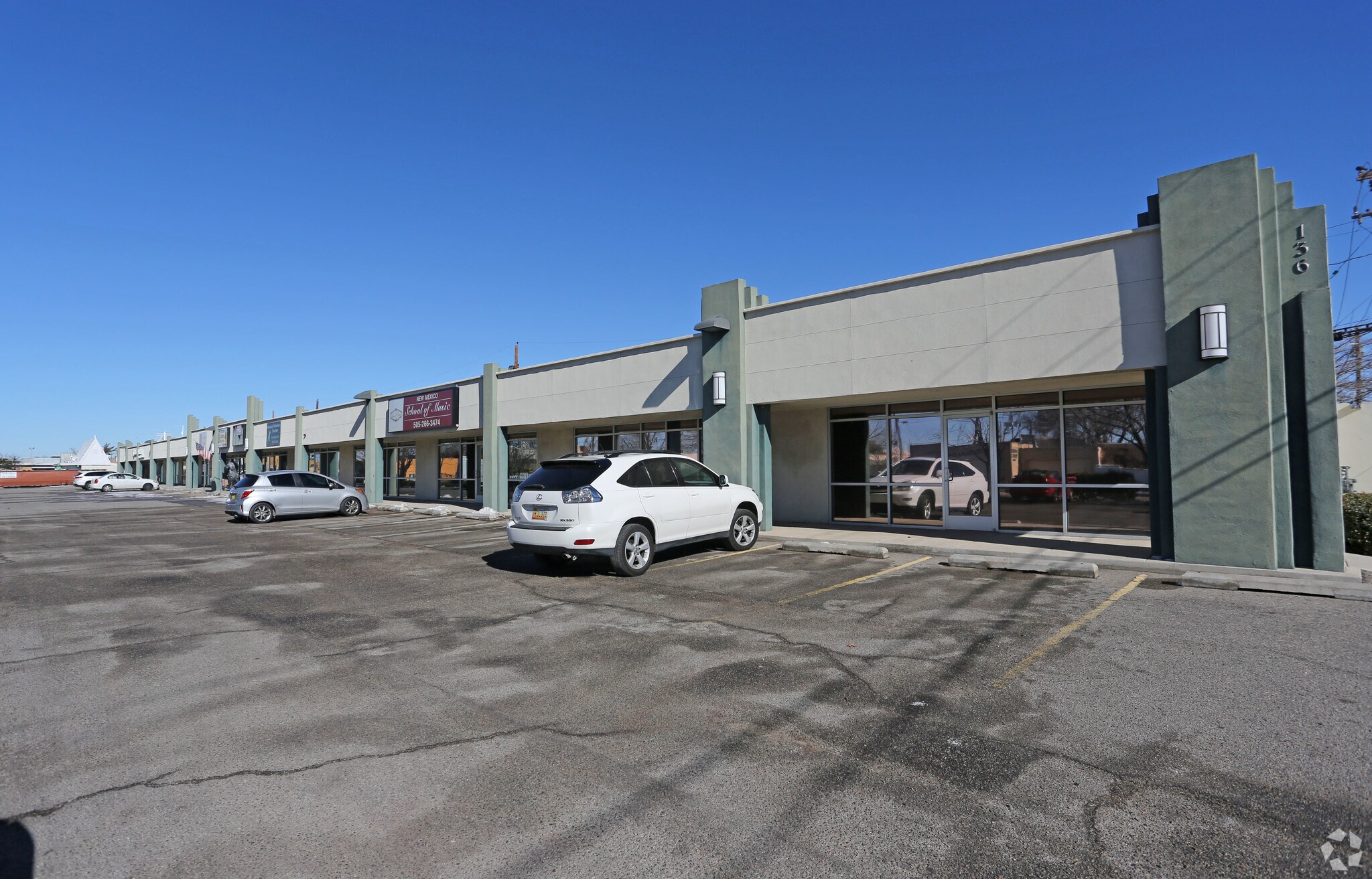 136 Washington SE, Albuquerque, NM à vendre Photo de l’immeuble– Image 1 sur 10