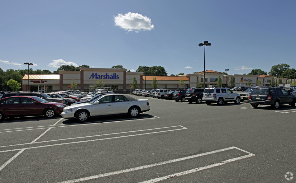 500-600 Kinderkamack Rd, Emerson, NJ à louer - Photo de l’immeuble – Image 3 sur 9