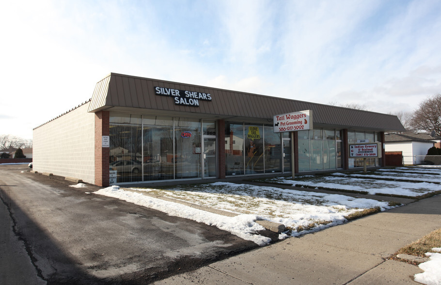 2830-2860 E 14 Mile Rd, Warren, MI à louer - Photo principale – Image 2 sur 4