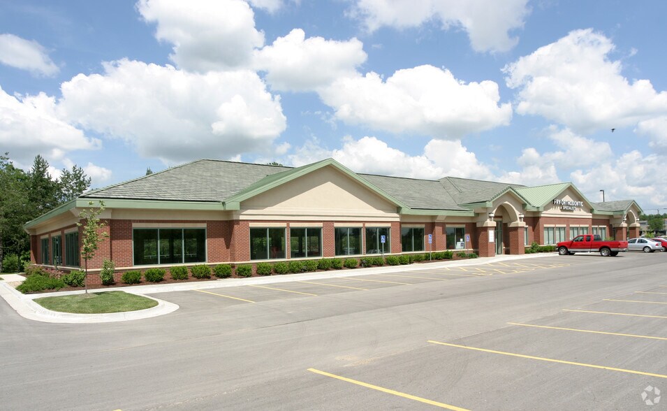 11960 Quivira Rd, Overland Park, KS à louer - Photo de l’immeuble – Image 2 sur 3