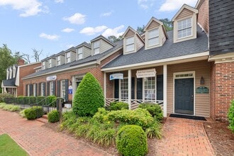 833 Durham Rd, Wake Forest, NC à louer Photo de l’immeuble– Image 2 sur 36