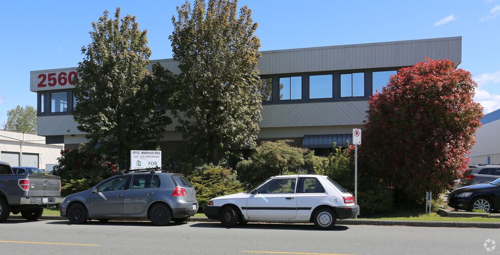 2560 Simpson Rd, Richmond, BC à louer - Photo de l’immeuble – Image 2 sur 5