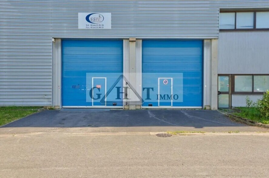 Local d’activités dans Collégien à louer - Photo de l’immeuble – Image 3 sur 4