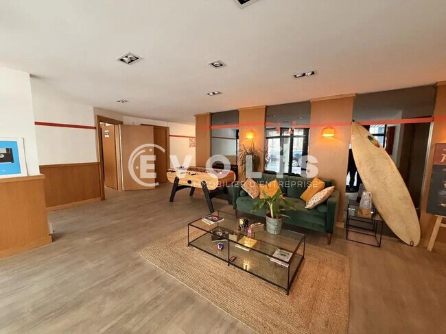 Plus de détails pour Bureau à vendre