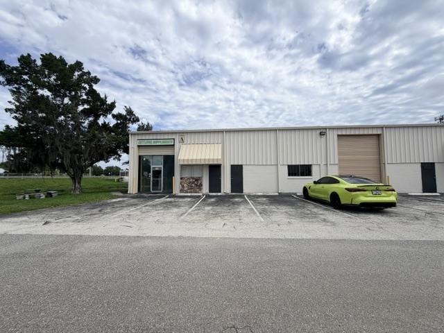 1725 S Nova Rd, Daytona Beach, FL 32119 - Lot A 6,7,8 -  - Photo intérieure - Image 1 of 11