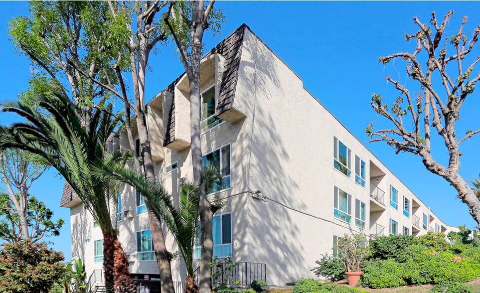 3016 Waverly Dr, Los Angeles, CA à vendre - Photo de l’immeuble – Image 3 sur 47