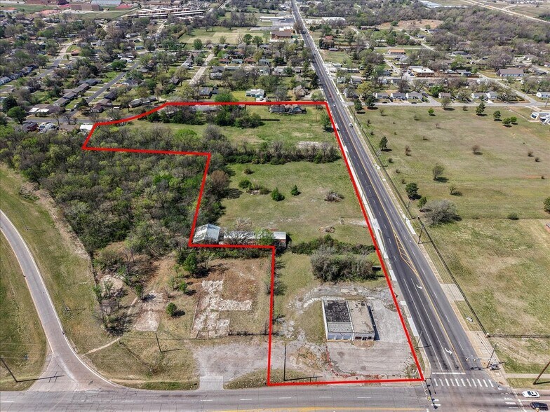 Commercial Land portefeuille de 2 biens à vendre sur LoopNet.fr - Photo de l’immeuble – Image 3 sur 13
