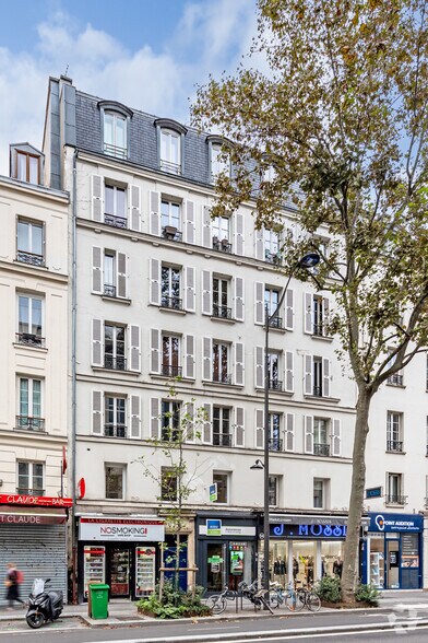 54 Avenue De Clichy, Paris à louer - Photo de l’immeuble – Image 2 sur 2