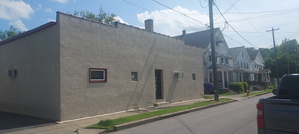 66-68 Plymouth St, Edwardsville, PA à vendre - Photo de l’immeuble – Image 1 sur 13