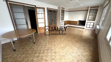 19 Rue Du General Leclerc, Meaux à vendre Photo intérieure– Image 1 sur 8