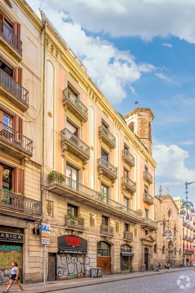 Local commercial dans Barcelone, Barcelona à louer - Photo principale – Image 1 sur 2