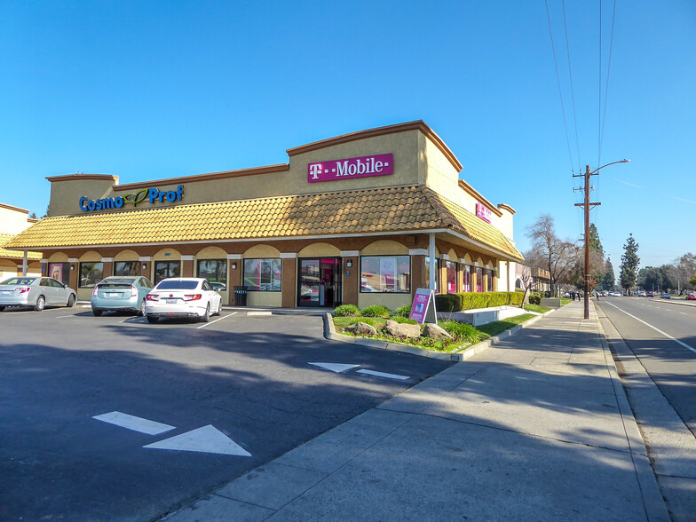 3109-3285 E Shields Ave, Fresno, CA à louer - Photo de l’immeuble – Image 2 sur 7
