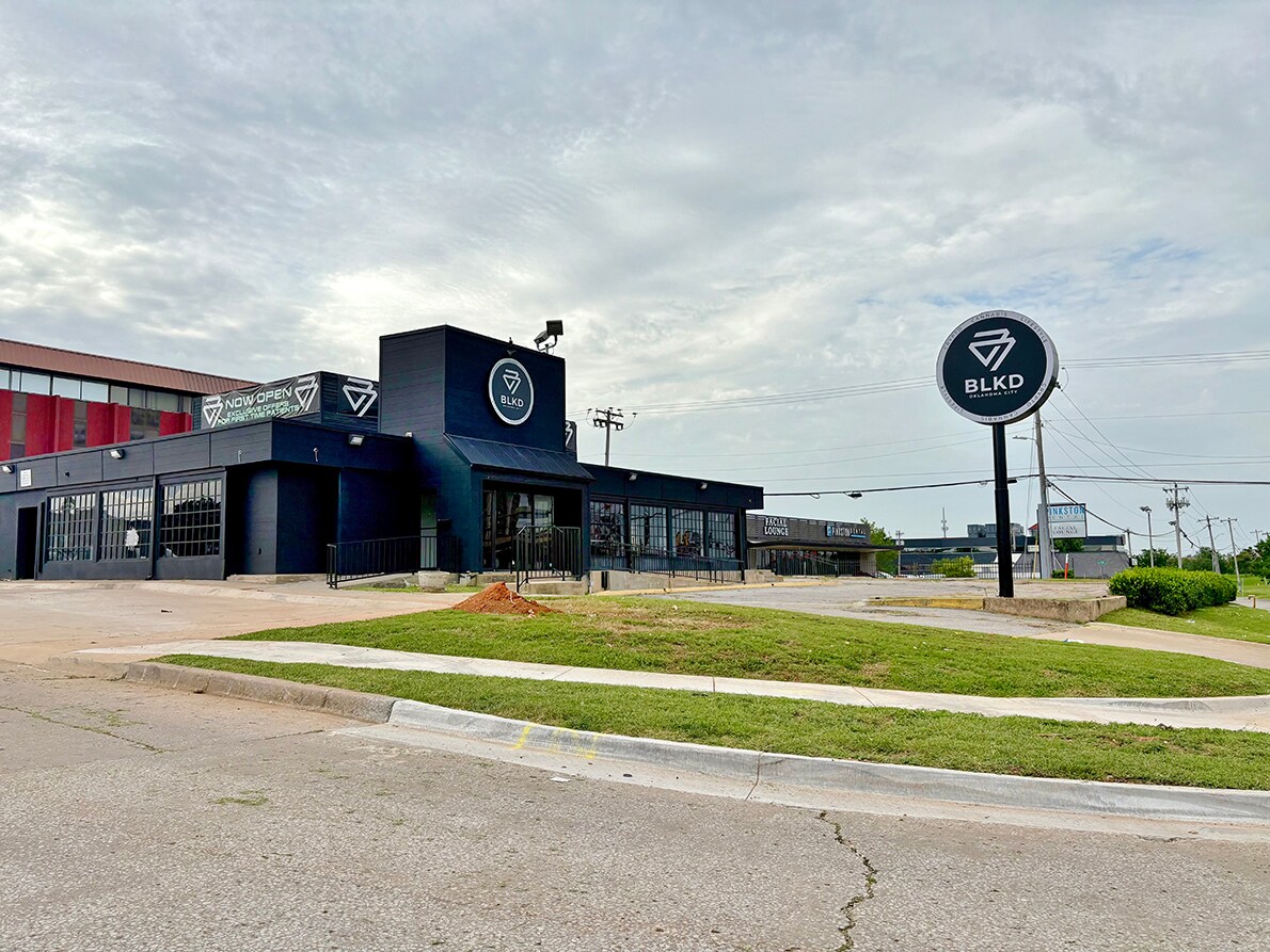 5708 N May Ave, Oklahoma City, OK à louer Photo de l’immeuble– Image 1 sur 5