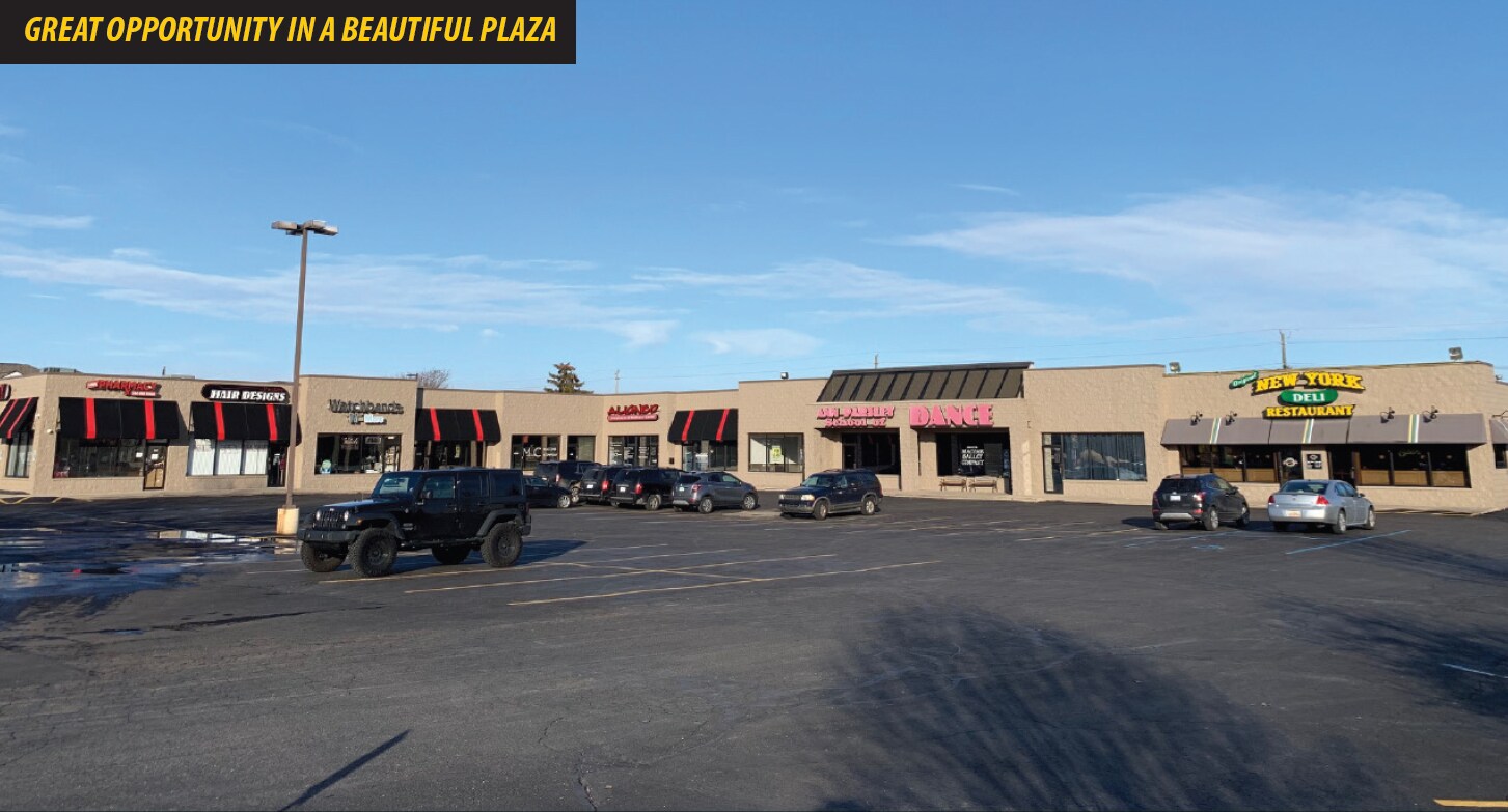 40700-40820 Garfield Rd, Clinton Township, MI à louer Photo de l’immeuble– Image 1 sur 1