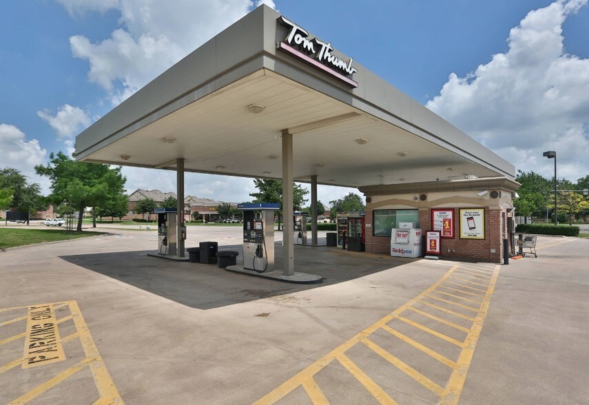 7801 Alma Dr, Plano, TX à louer - Photo principale – Image 3 sur 8