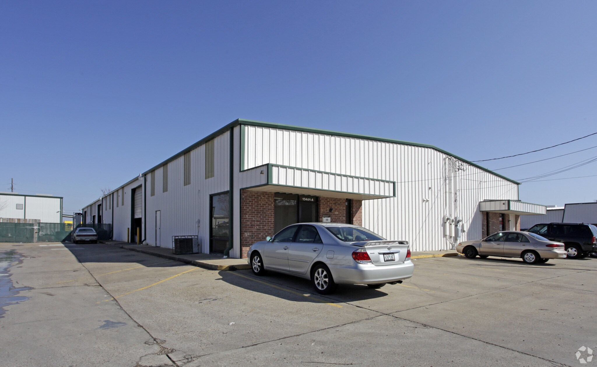 13401 Murphy Rd, Stafford, TX à louer Photo principale– Image 1 sur 4