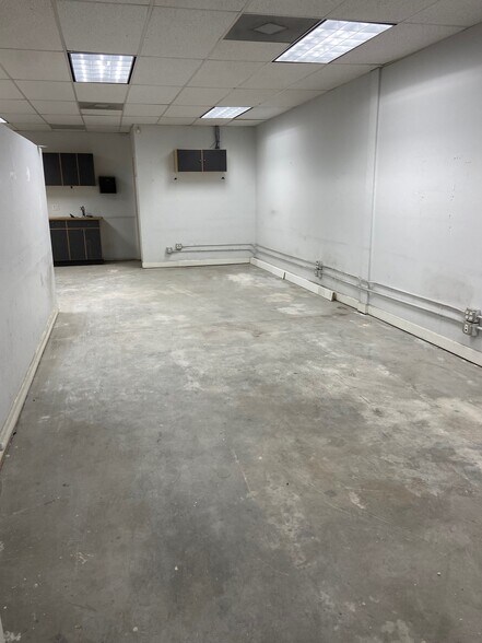 5838 San Fernando Rd, Glendale, CA à louer - Photo de l’immeuble – Image 3 sur 6