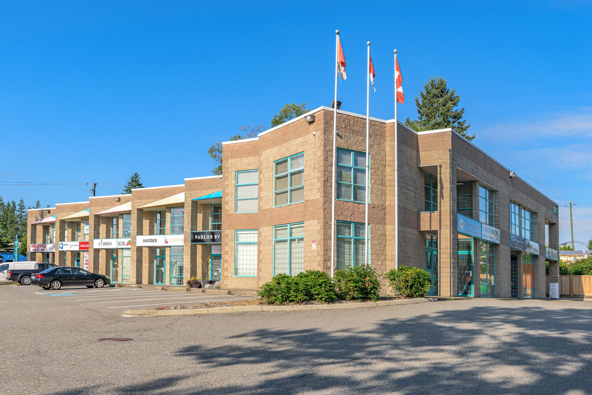 16055 Fraser Hwy, Surrey, BC à louer Photo de l’immeuble– Image 1 sur 9