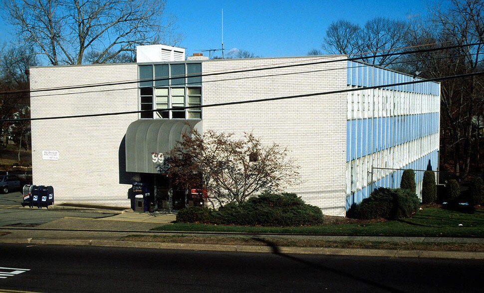 99 Kinderkamack Rd, Westwood, NJ à louer - Photo de l’immeuble – Image 2 sur 8