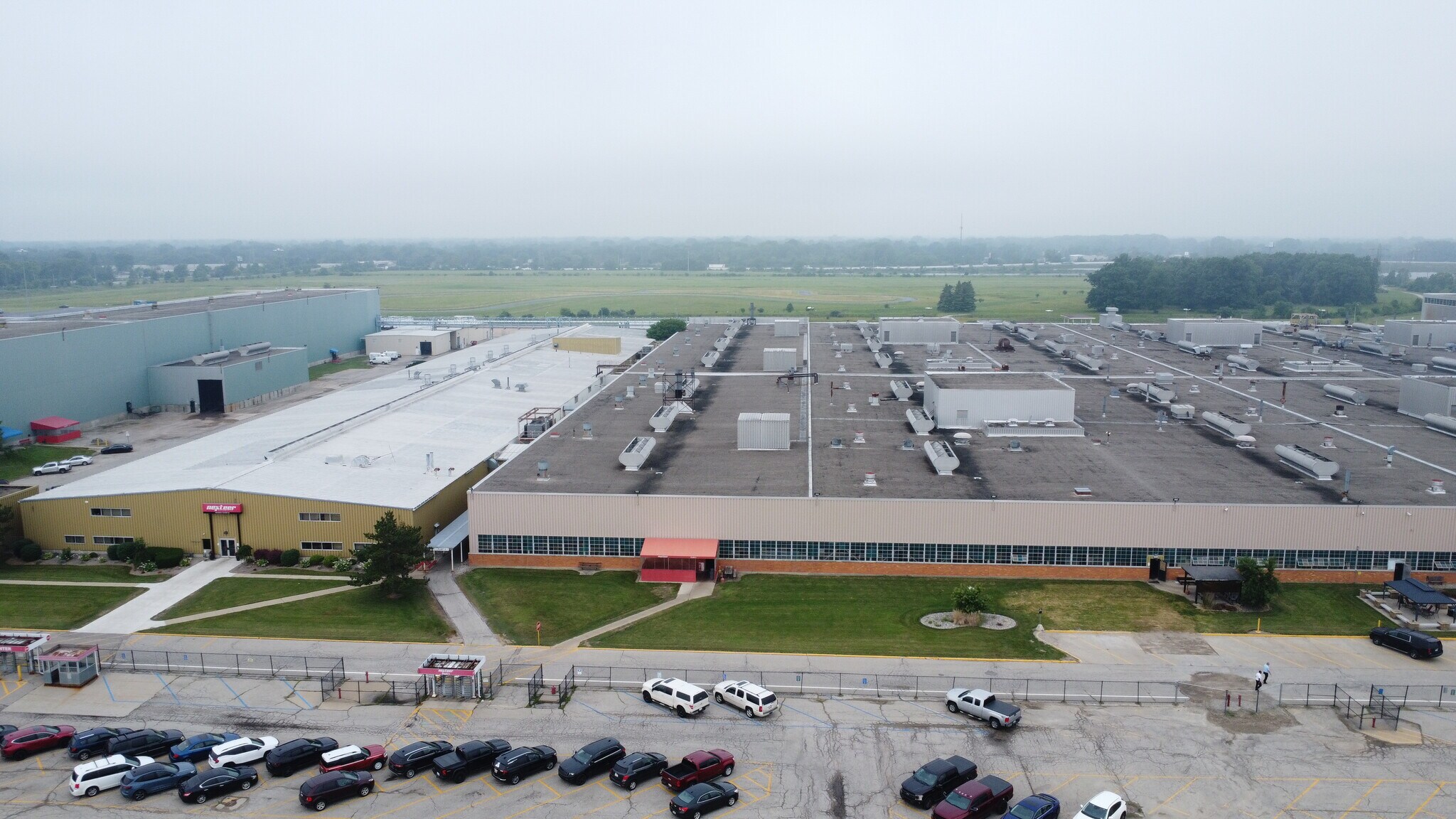 3900 Holland rd, Saginaw, MI à louer Photo de l’immeuble– Image 1 sur 15