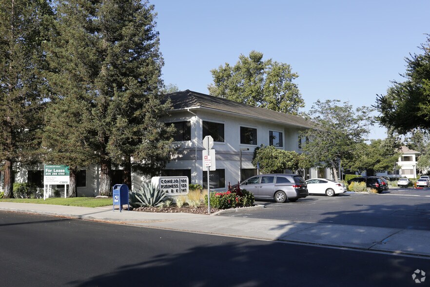 101 Hodencamp Rd, Thousand Oaks, CA à louer - Photo de l’immeuble – Image 2 sur 5
