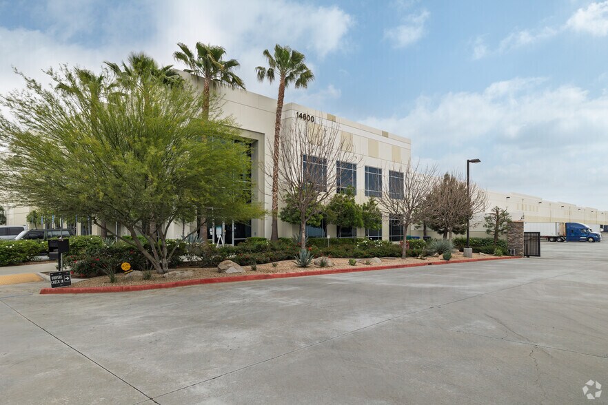 14600 Innovation Dr, Riverside, CA à louer - Photo principale – Image 1 sur 22