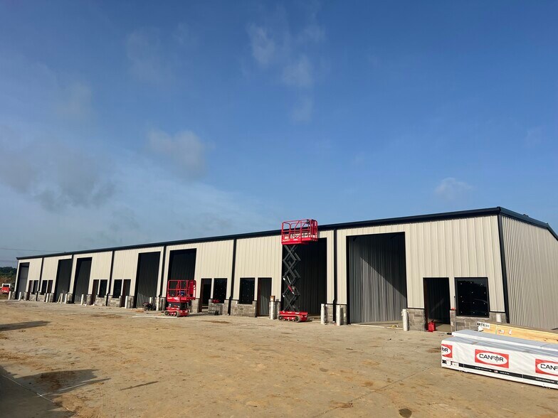 6815 Rendon Bloodworth Rd, Fort Worth, TX à louer - Photo de l’immeuble – Image 2 sur 22
