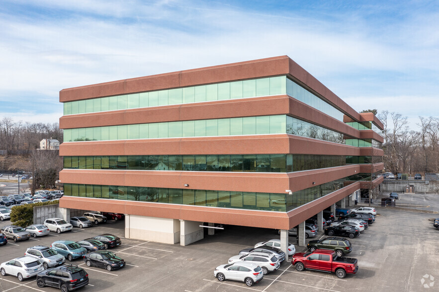 501 Kings Hwy E, Fairfield, CT à louer - Photo de l’immeuble – Image 2 sur 4