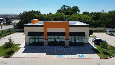 914 W 1st St, Justin, TX à louer Photo intérieure– Image 2 sur 9