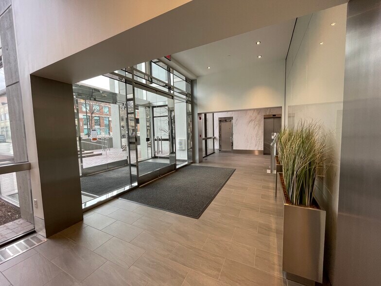 300-334 Washington St, Newton, MA à louer - Photo intérieure – Image 2 sur 4