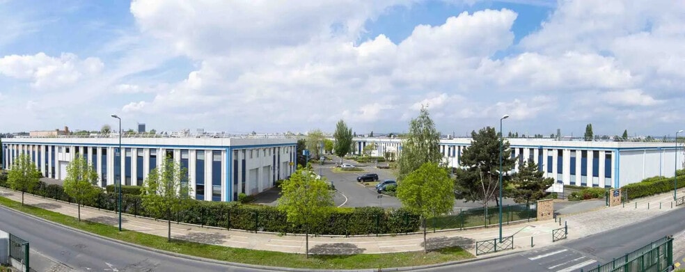 Local d’activités dans Gennevilliers à louer - Photo de l’immeuble – Image 2 sur 10