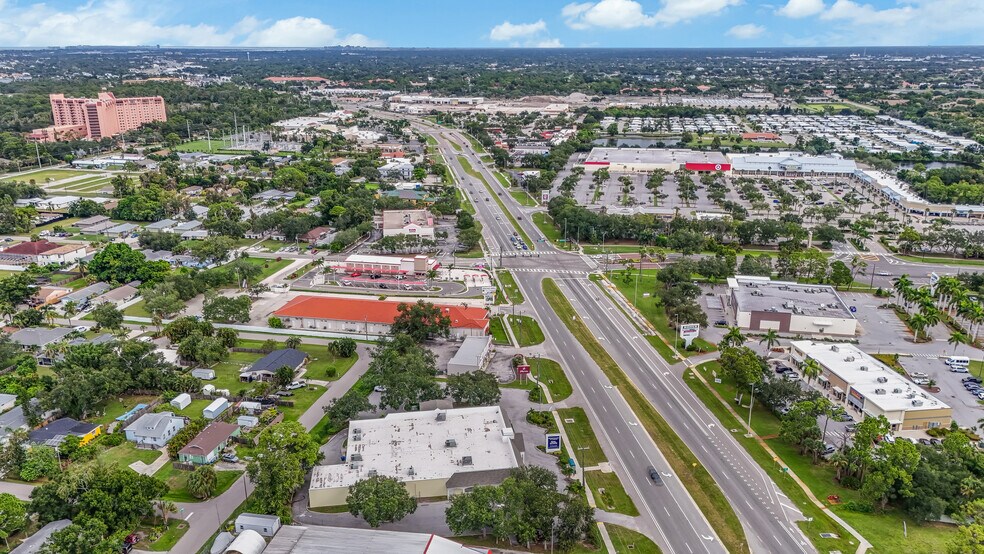 8660 S Tamiami Trl, Sarasota, FL à vendre - Aérien – Image 3 sur 31