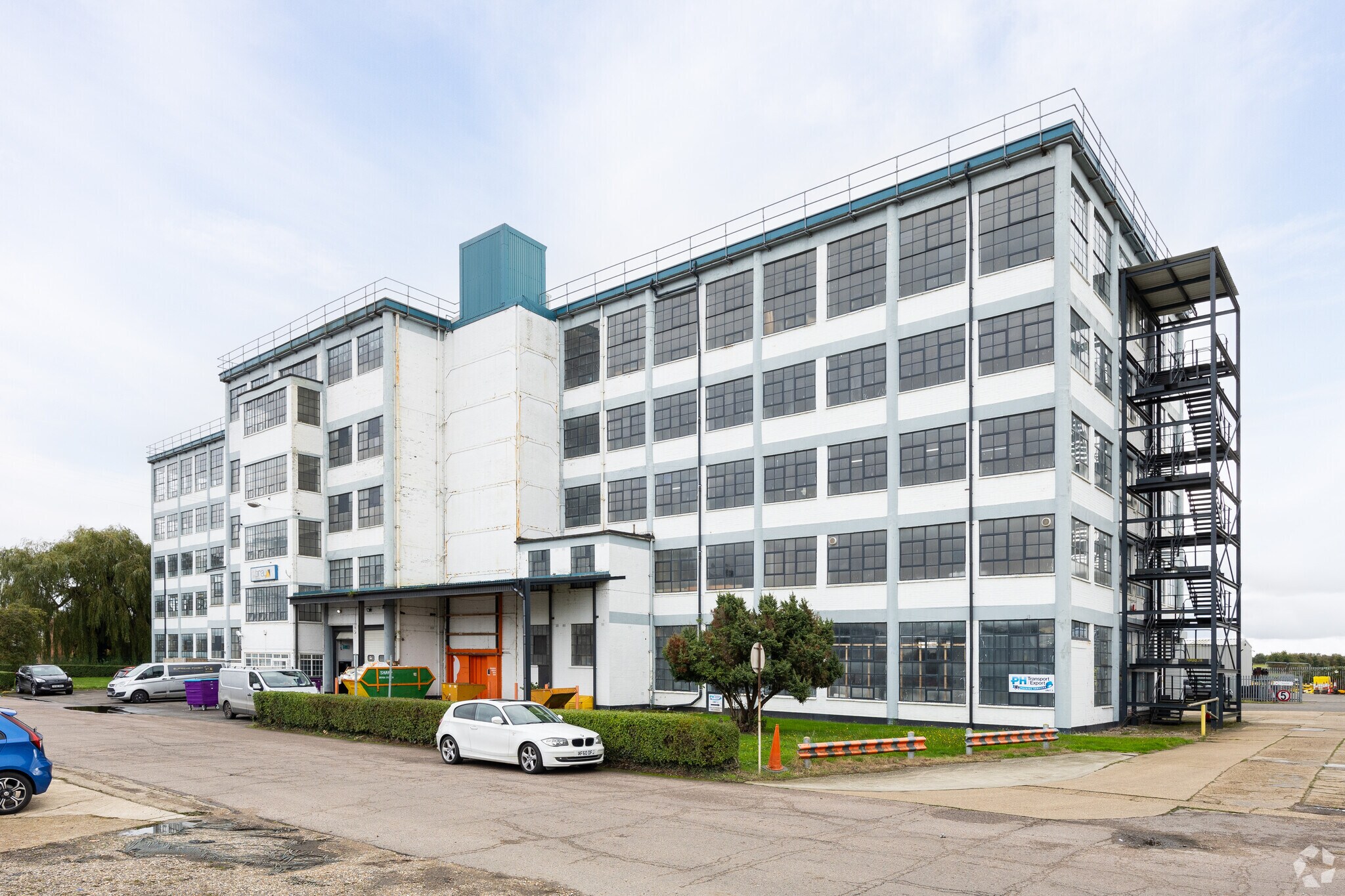 Princess Margaret Rd, Tilbury à louer Photo principale– Image 1 sur 4