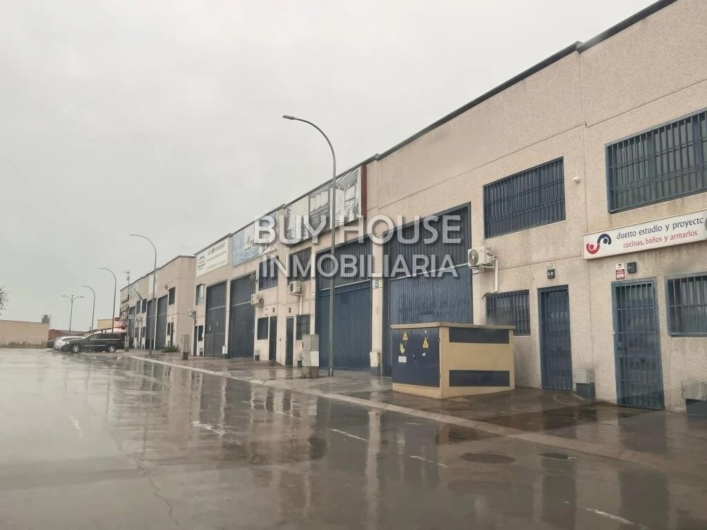 Industriel/Logistique dans El Viso de San Juan, Toledo à vendre Photo de l’immeuble– Image 1 sur 2