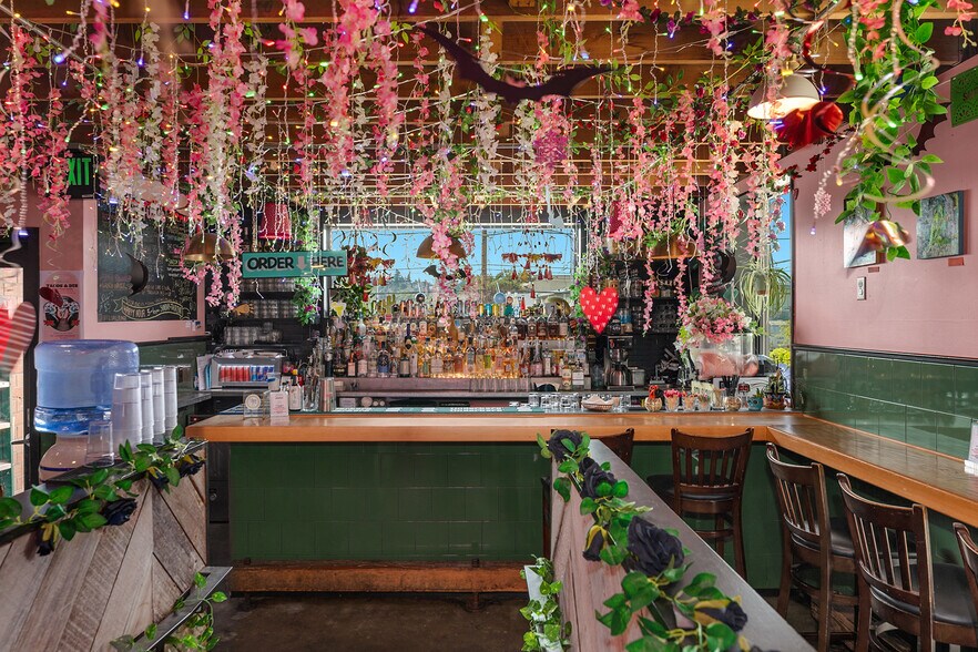 5239 Ballard Ave, Seattle, WA à vendre - Photo de l’immeuble – Image 2 sur 10