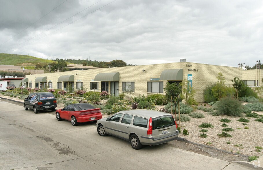 10461-10475 Roselle St, San Diego, CA à louer - Photo de l’immeuble – Image 3 sur 5